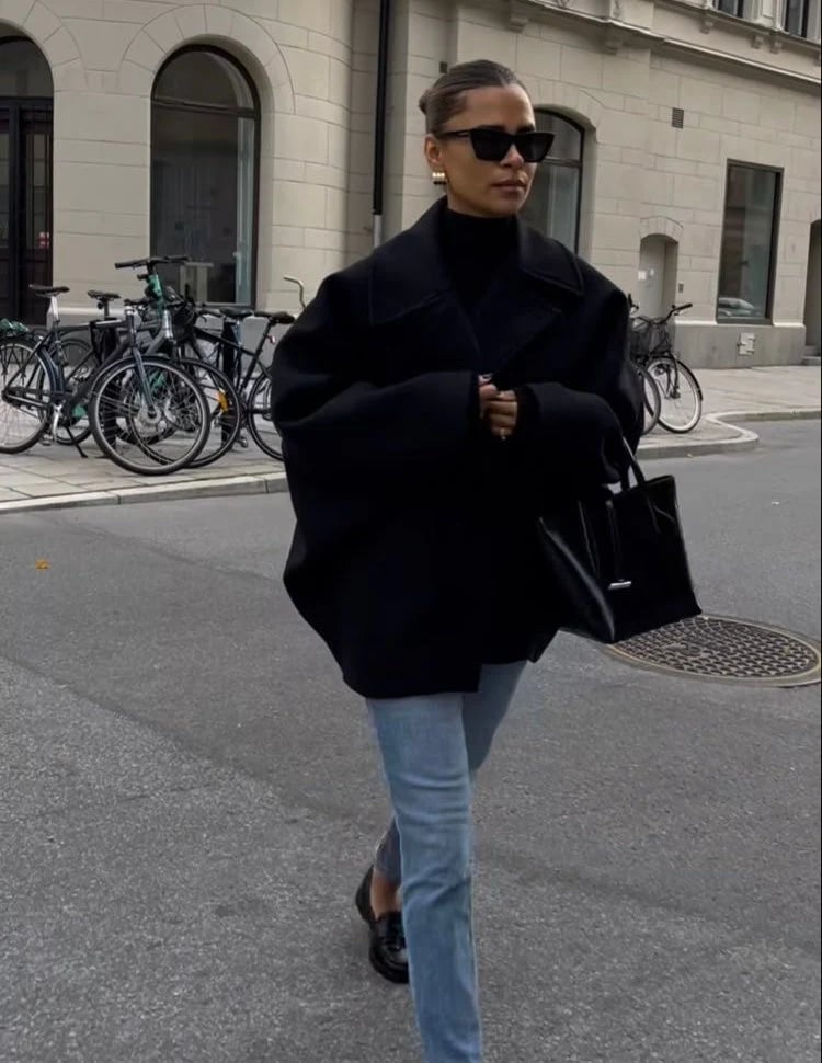 Bonnie | Women's Oversized Coat - Image 3