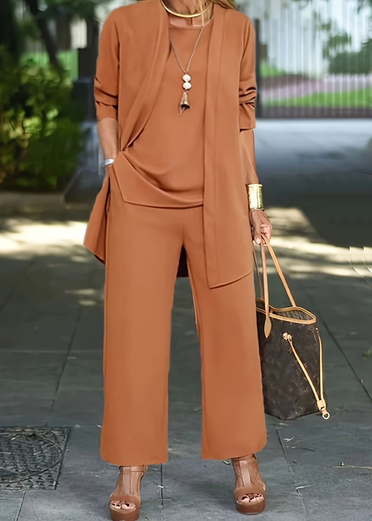 Linda | Women's Relaxed Fit Two-Piece Pants Set - Image 1