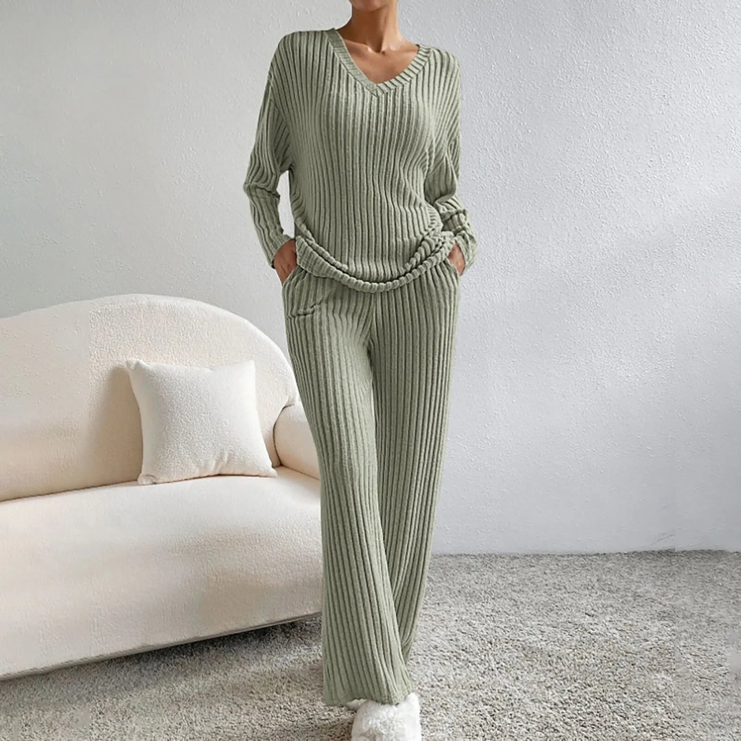 Stephanie | Women's Relaxed Fit Loungewear Set - Image 11