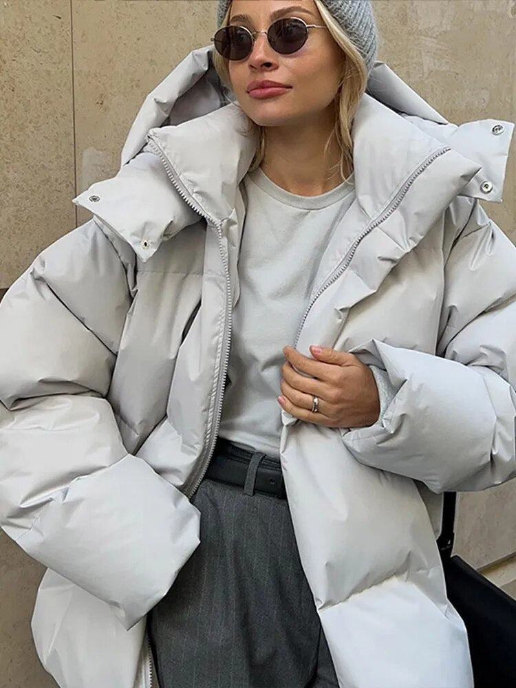 Robin | Women's Oversized Puffer Jacket - Image 5