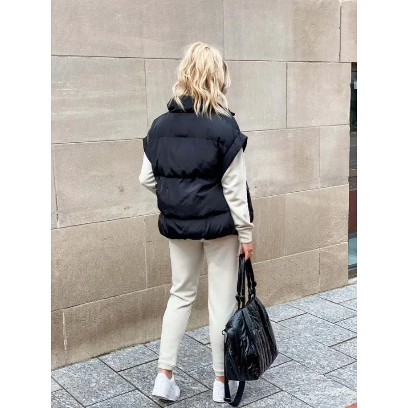 Maya | Women's Quilted Sleeveless Jacket - Image 2