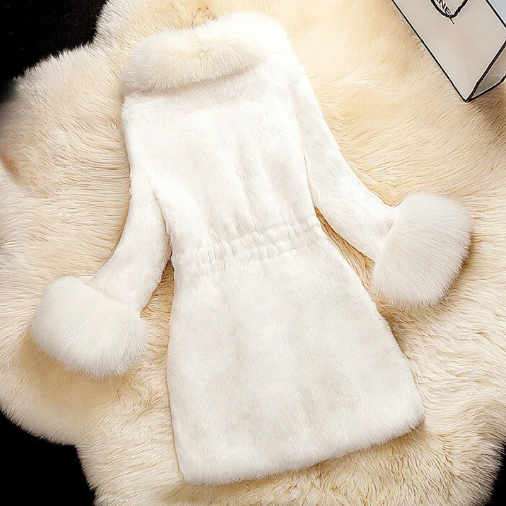 Lisa | Women's Long Faux Fur Coat - Image 3