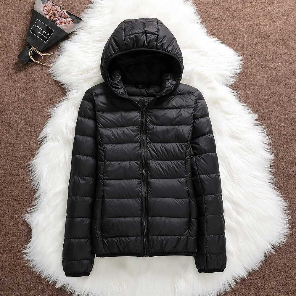 Kelsey | Women's Hooded Lightweight Puffer Jacket - Image 2